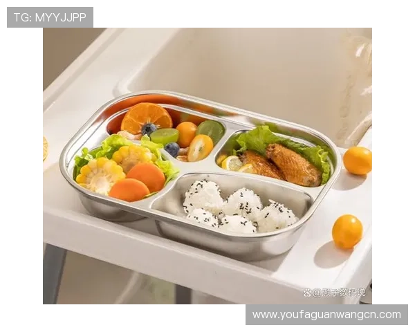 色碟在餐桌装饰中的应用技巧，提升整体用餐体验